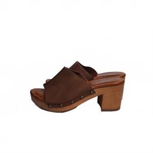 Ana Elissa Cognac Clogs Size 8